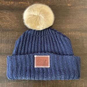 🎄Love Your Melon Pom Beanie🎁